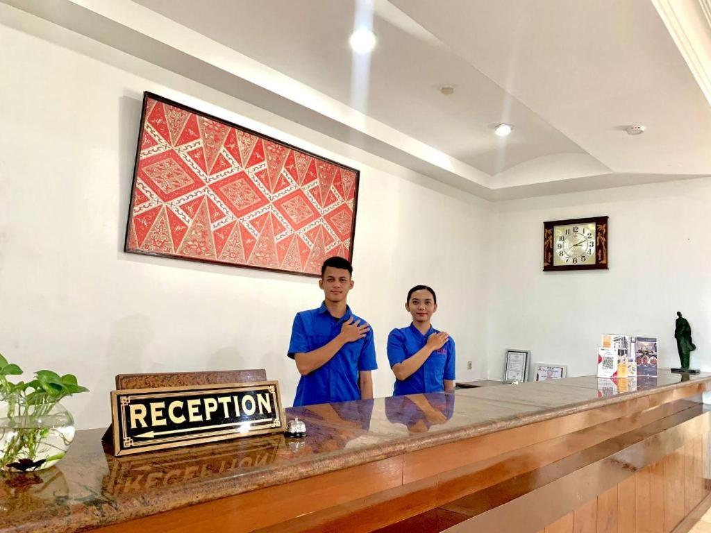 Pangkalan Baru Pia Hotel Pangkalpinang מראה חיצוני תמונה